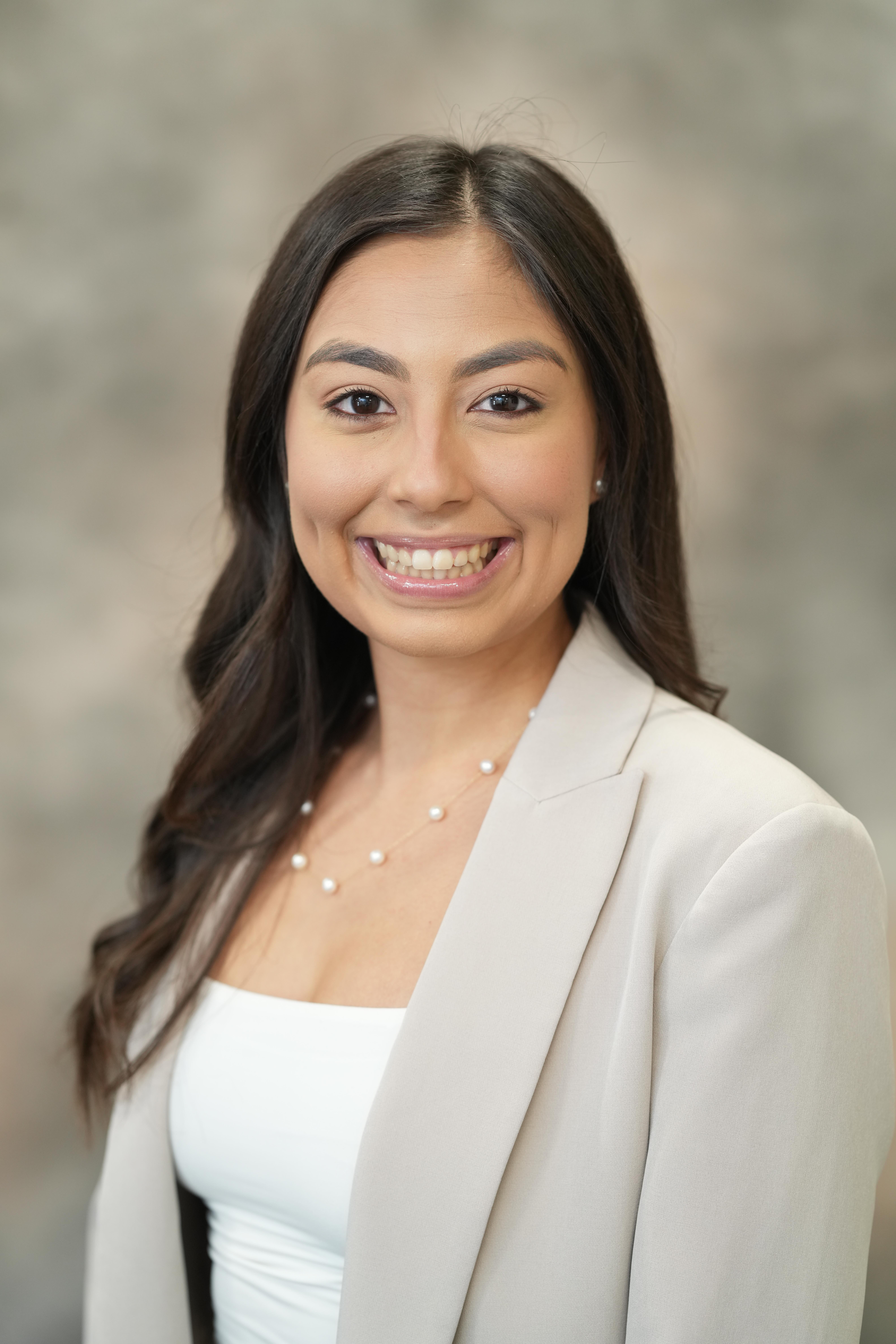 Mia  Salinas Photo